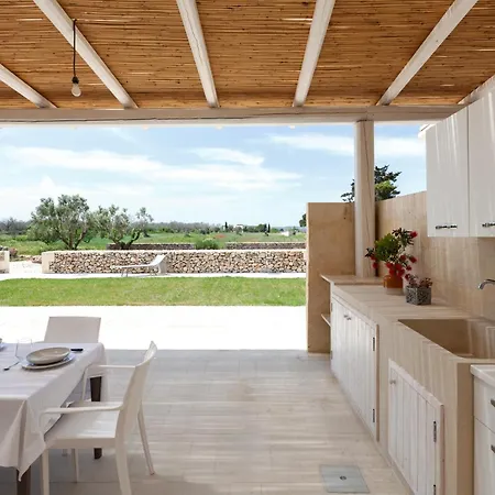 La Reimunda Among Greenery Nyaraló